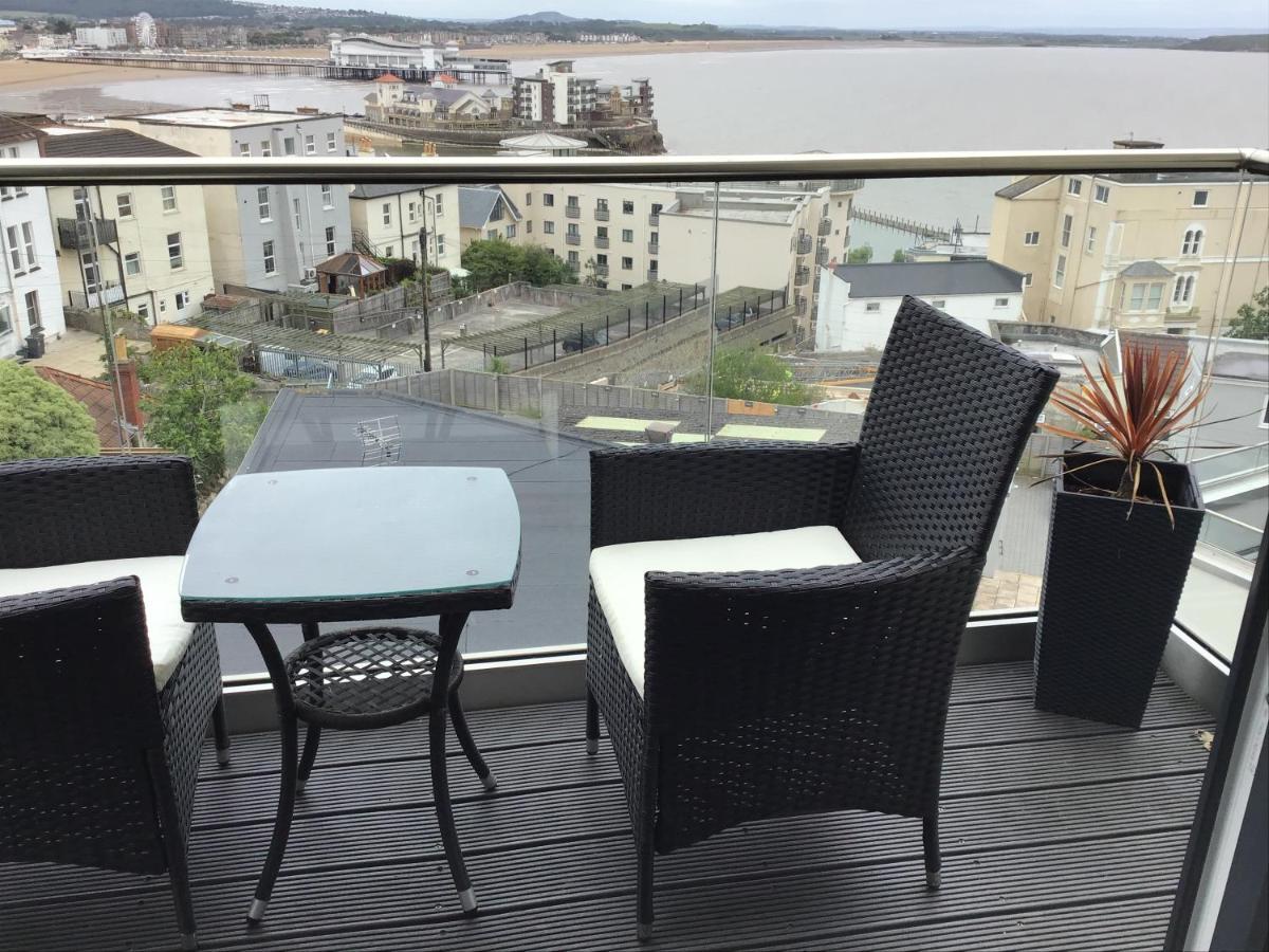 Modern Apartment With Stunning Sea View เวสตัน-ซูเปอร์-แมร์ ภายนอก รูปภาพ